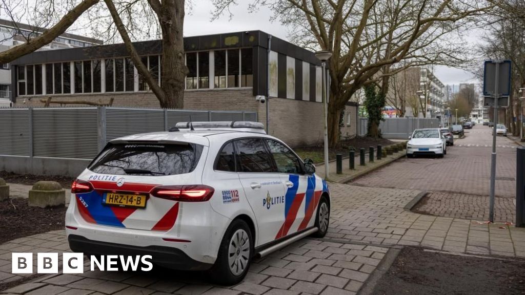 Explosion at Amsterdam Jewish school 'a deliberate attack' says mayor