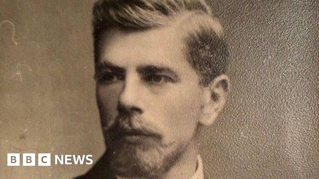 Nazi search engine shows if ancestors were in Hitler's party