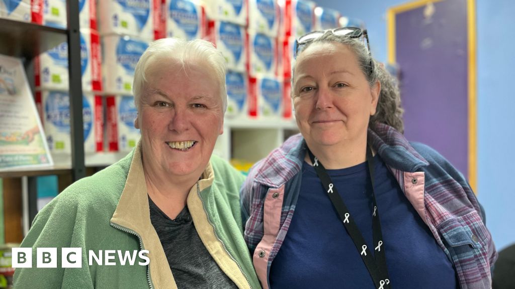 Social supermarket praise for Comic Relief support