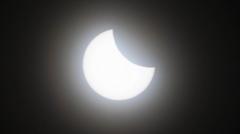 No surge in bookings but eclipse 'boosts footfall'