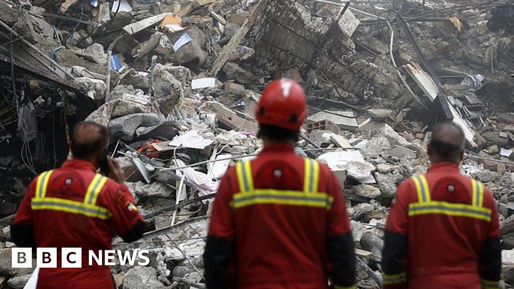 Small window open for US-Iran talks, but swift end to war still unlikely