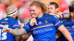 Faatili double helps Wakefield end Hull KR's home run